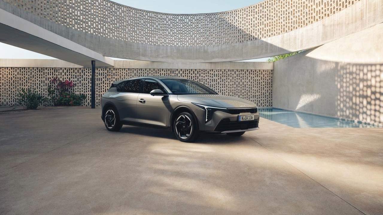 Kia K4
