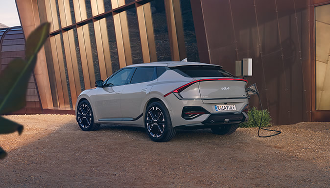 Kia Service, EV6 lädt an Wallbox