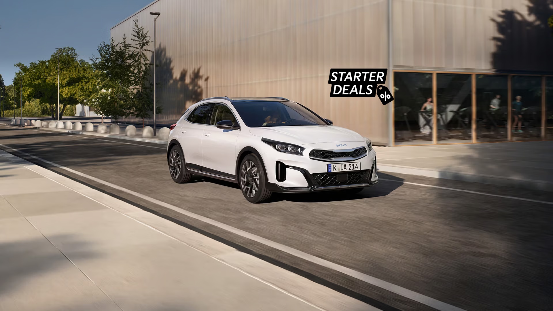 Kia XCeed von vorne rechts, weiß