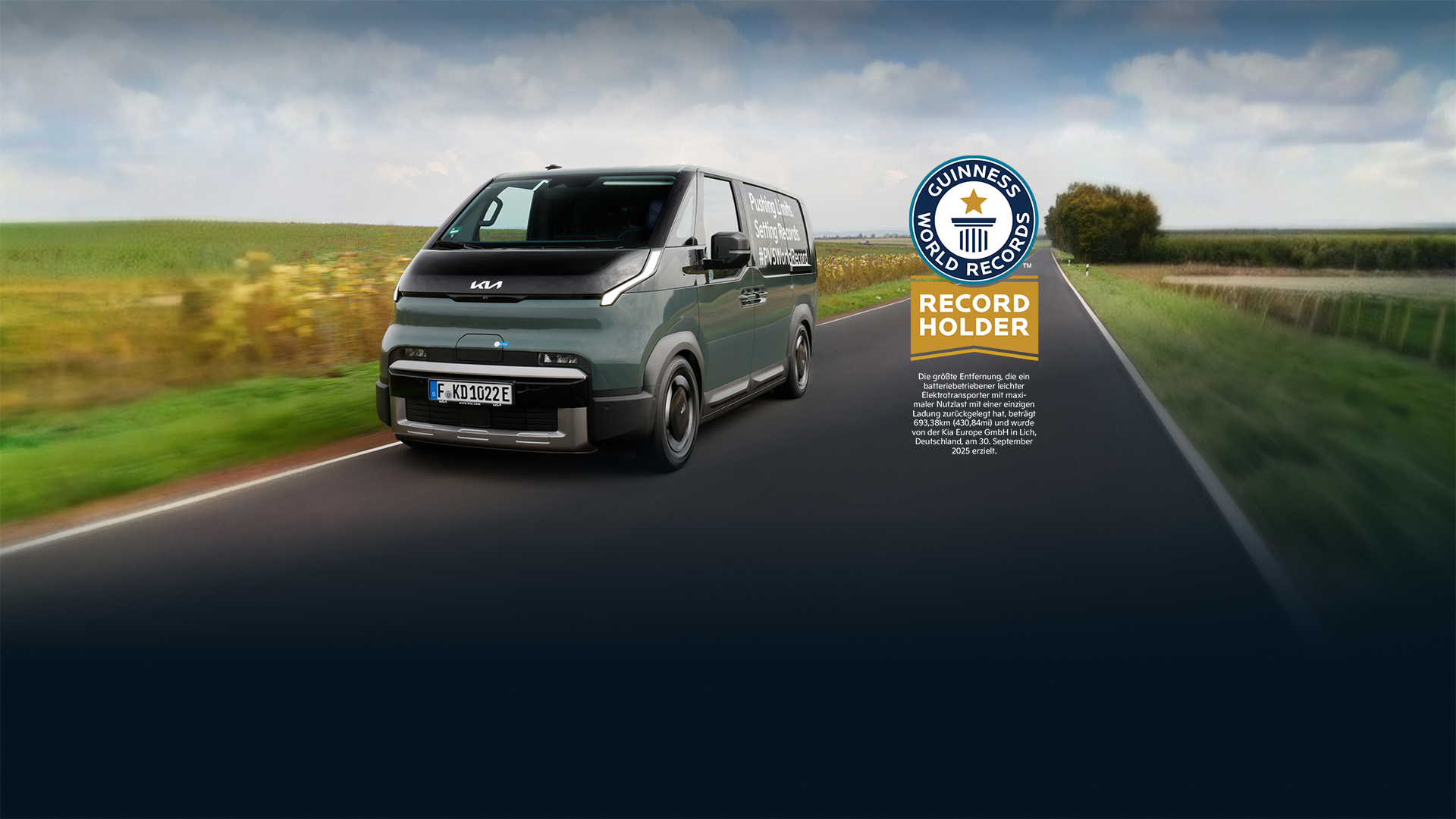 GUINNESS WORLD RECORDS™-Titel für 693,38 km mit nur einer Batterieladung.