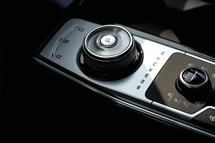  Kia Sorento Mittelkonsole