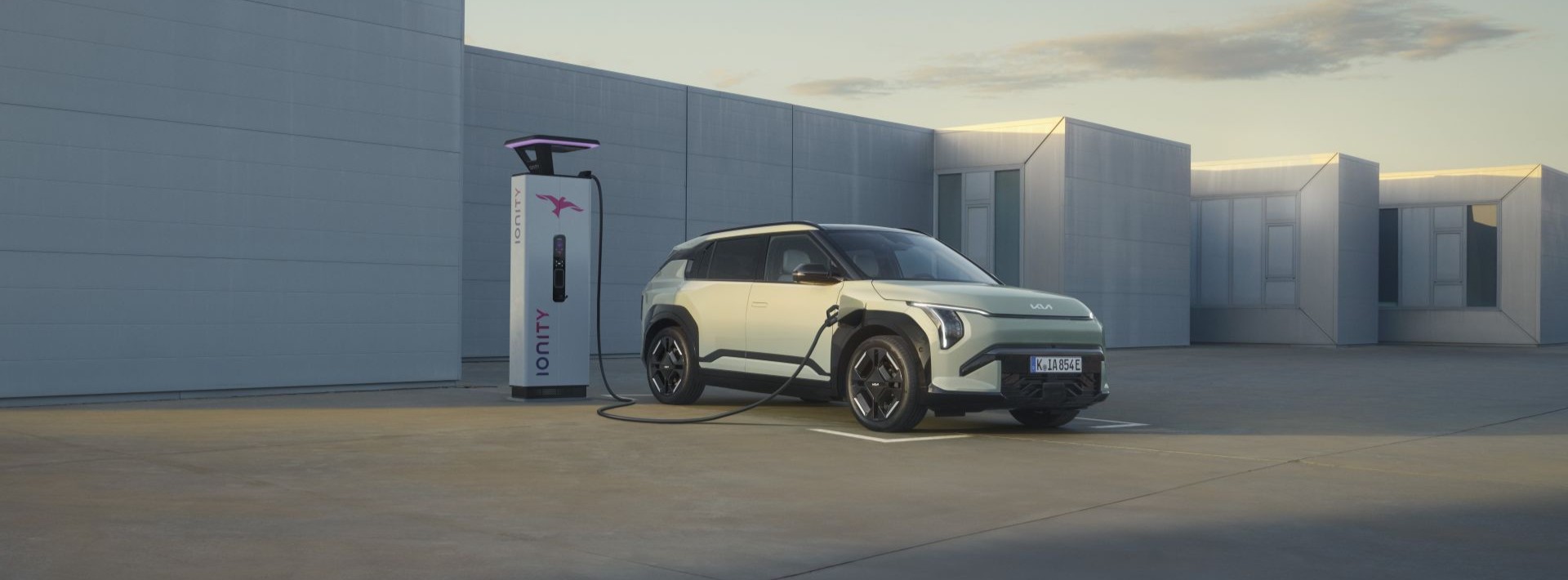 ¿Cómo se desgrava la compra de un coche eléctrico en el IRPF?