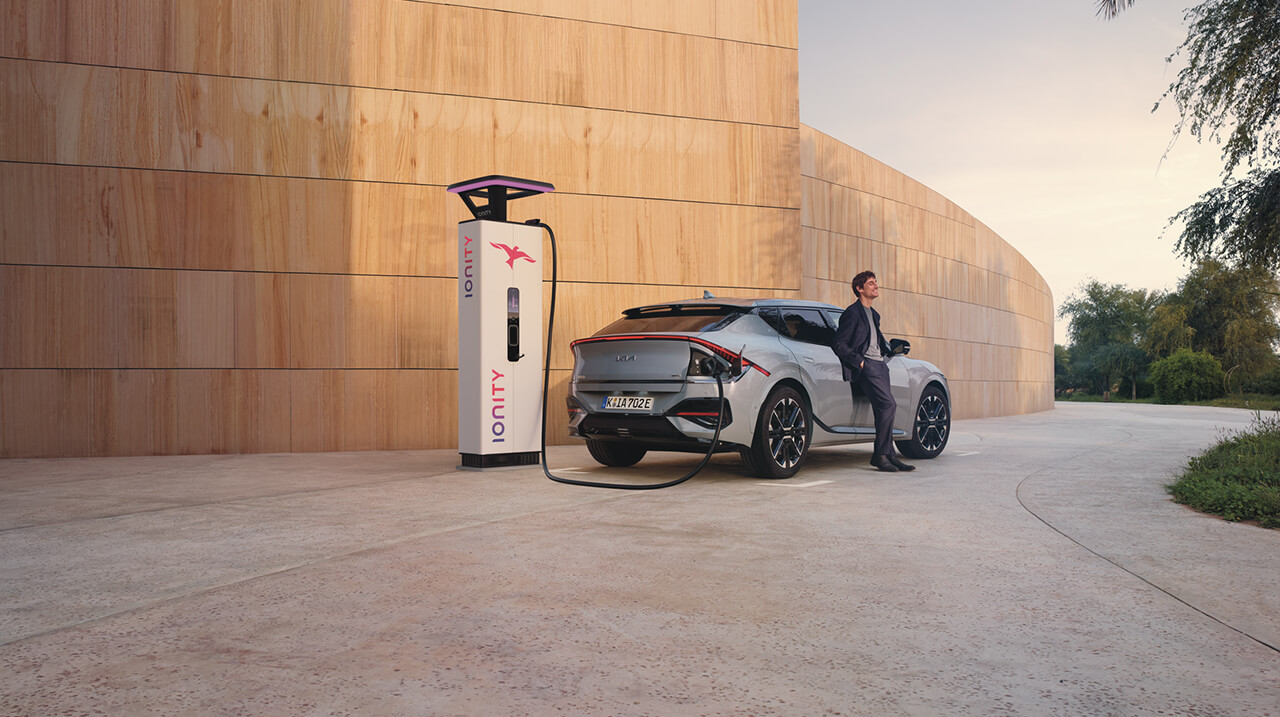Kia EV6 se recharge avec IONITY