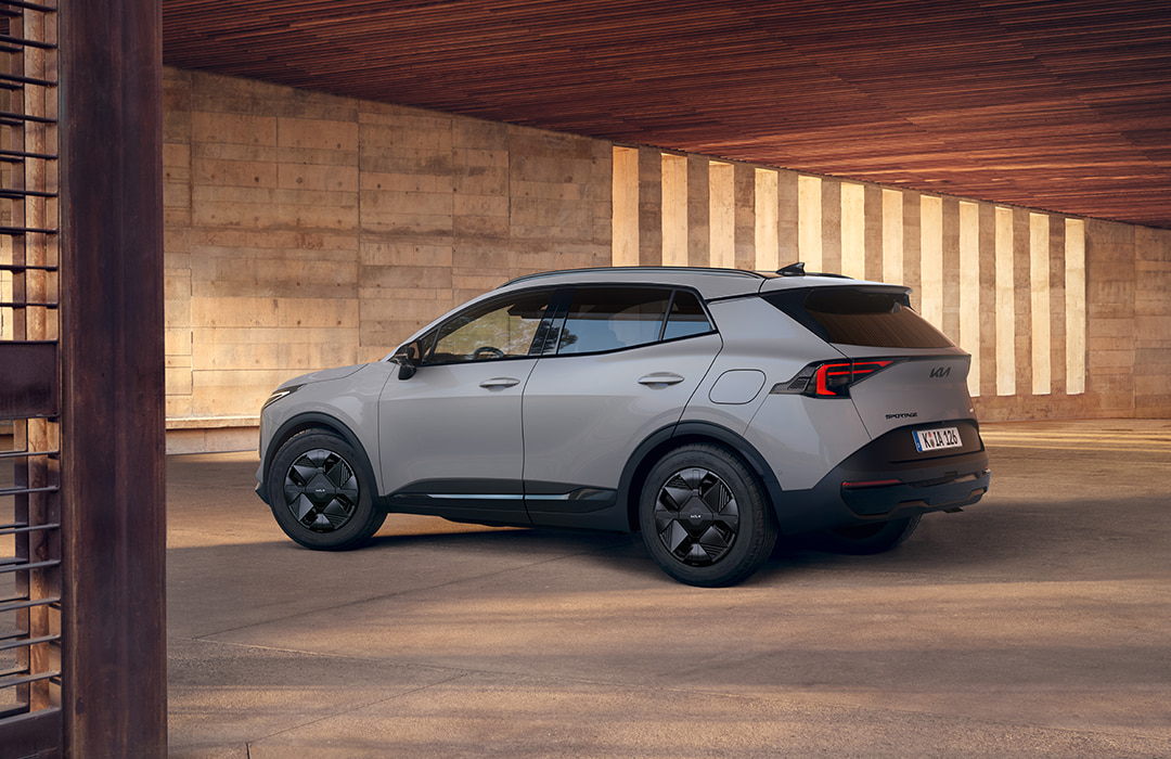 Vue du côté gauche du Kia Sportage Black Edition