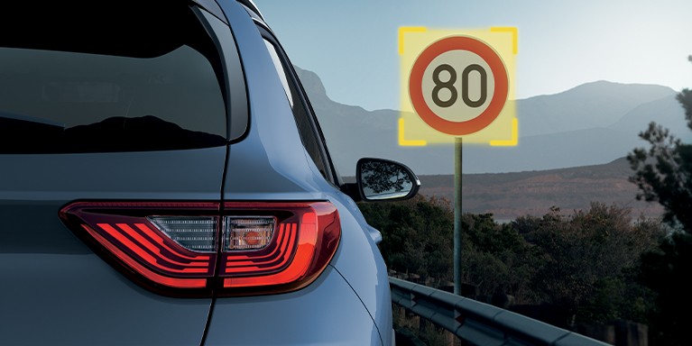 Bénéficiez de toutes les informations utiles  pour respecter les limitations de vitesse.