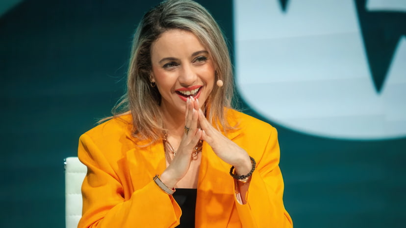 Laure on interview