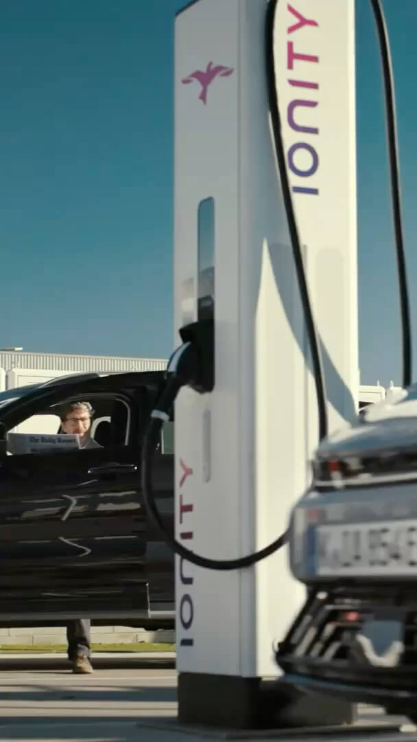 Kia EV6 charges with IONITY