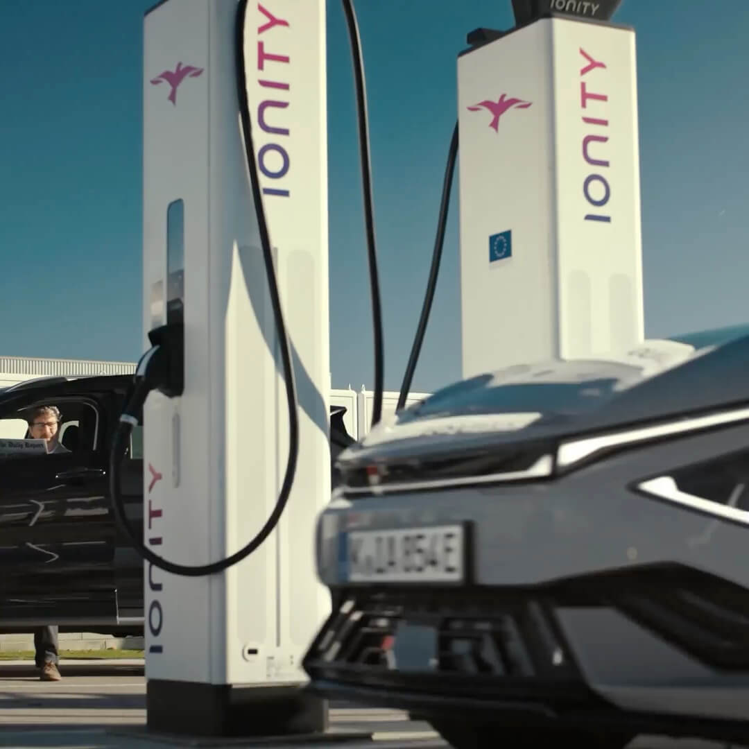 Kia EV6 charges with IONITY