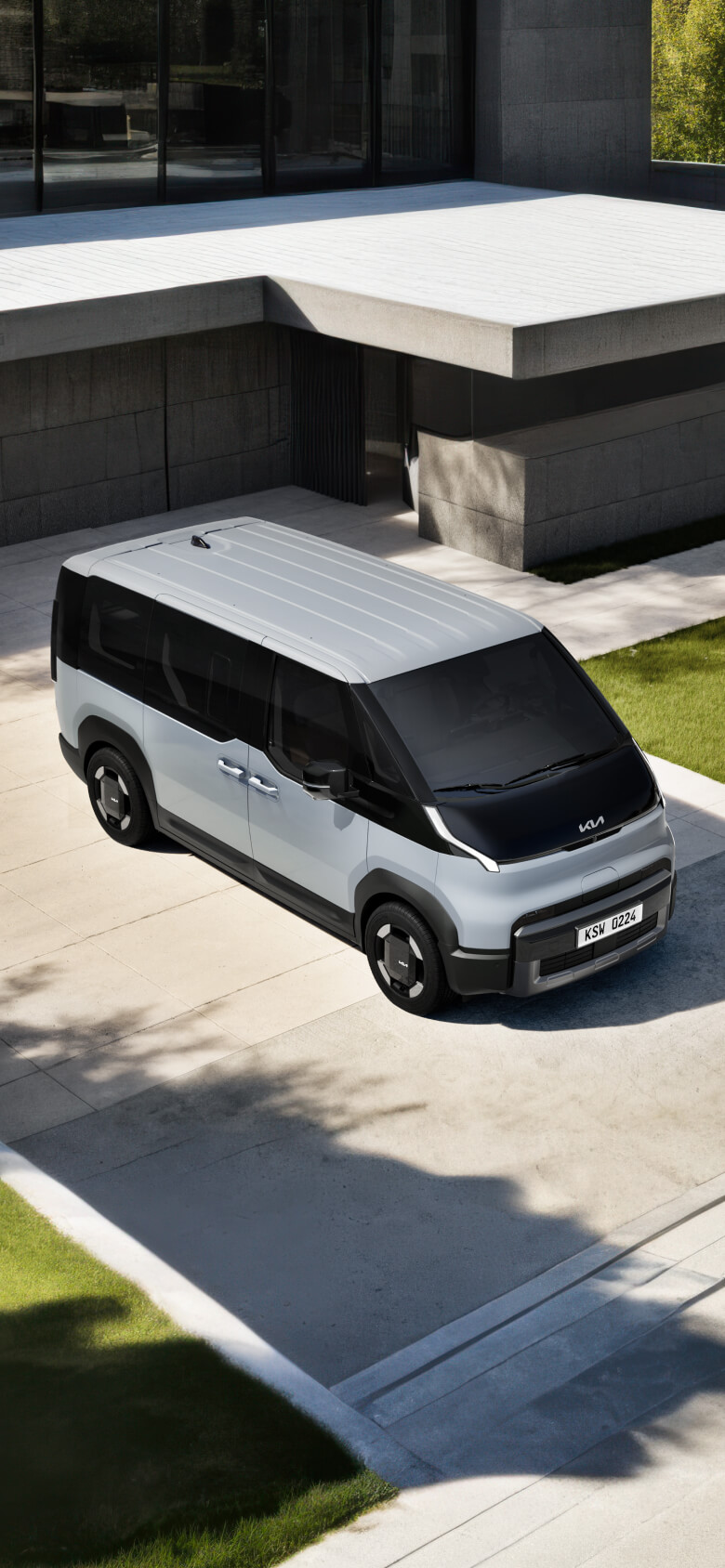 Vista frontale di Kia PV5 Passenger