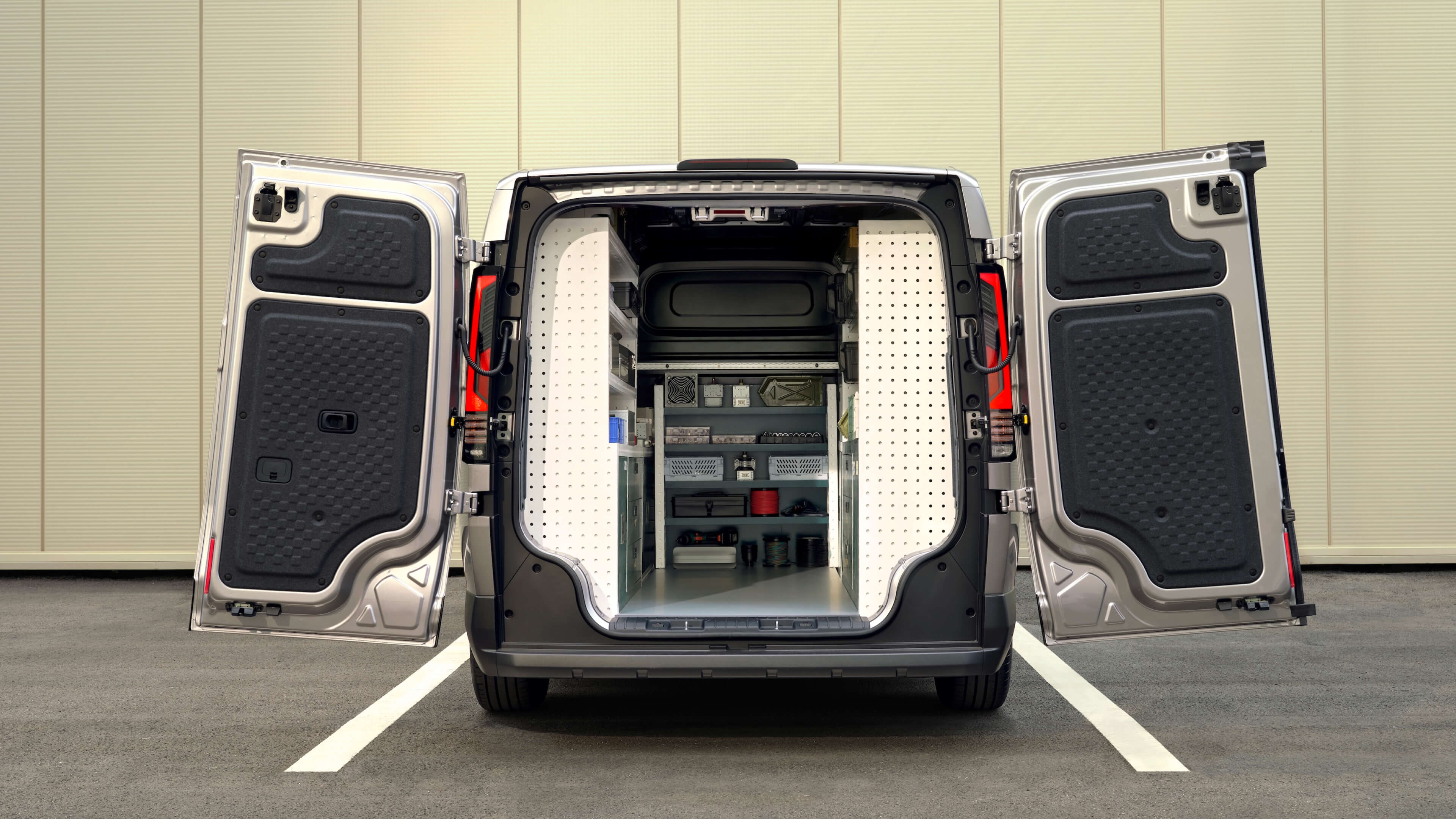 Real-time visibility across routes and zones