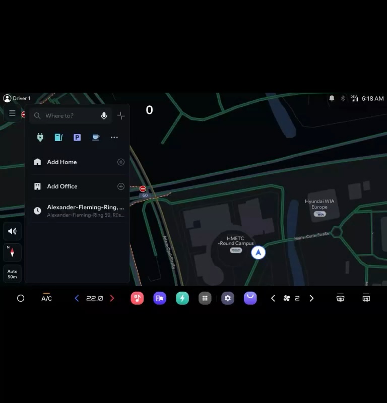 Affichage de l'infodivertissement montrant la carte de navigation