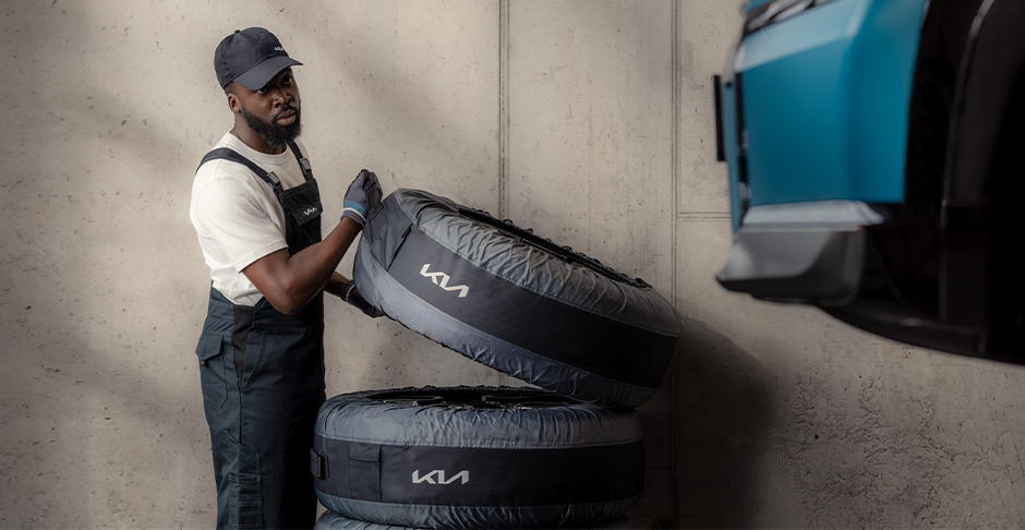 Kia wheel storage bags