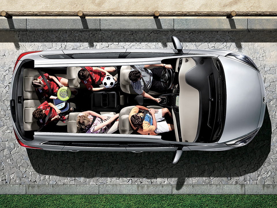 Kia Carens 7 seats