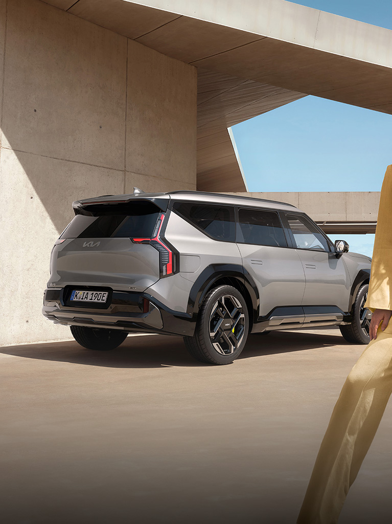 The fully electric KIA EV9 GT