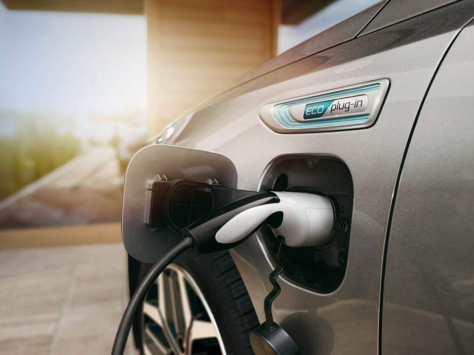 Kia Optima Sportswagon Plug-in Hybrid charging