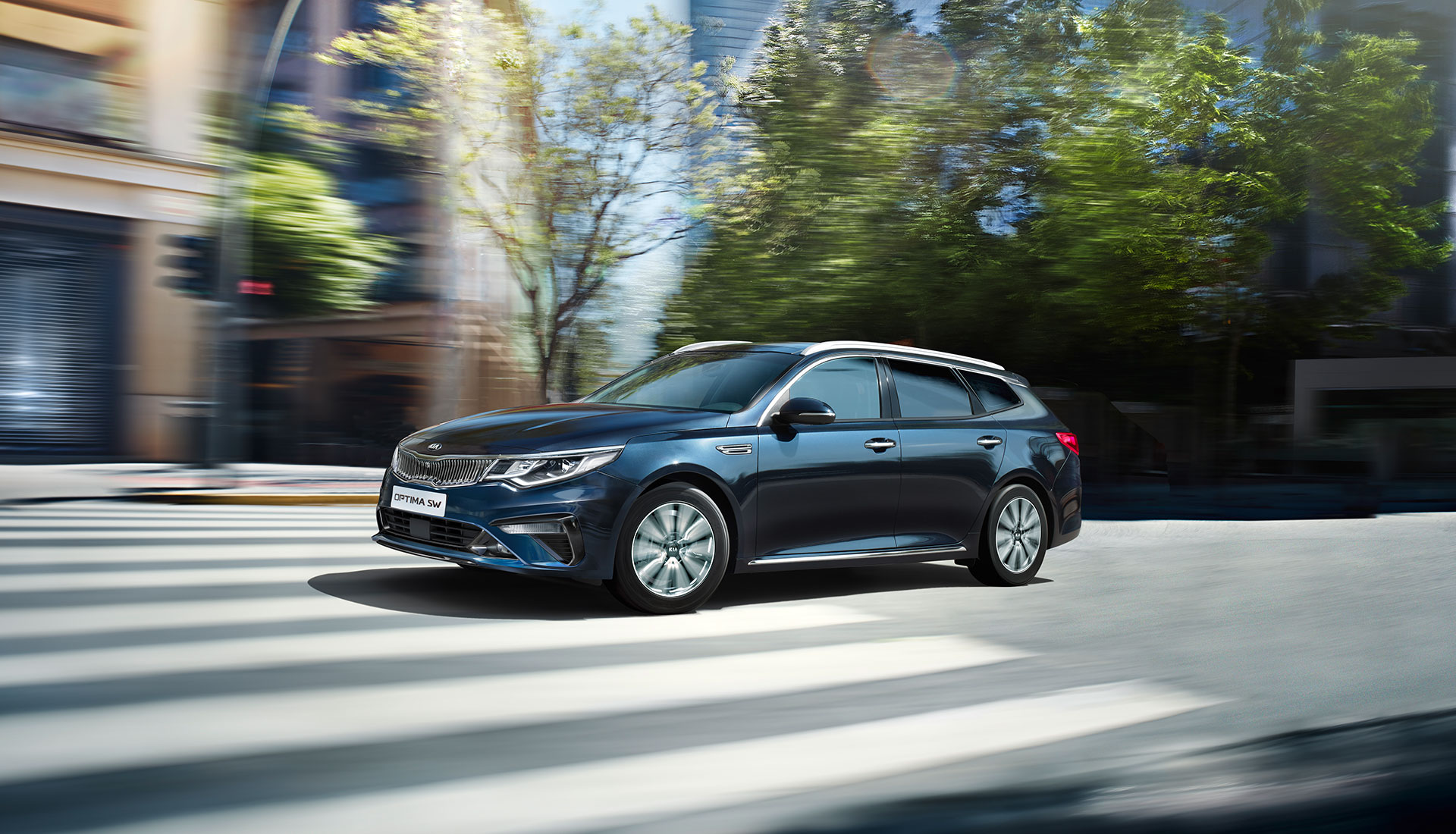 Kia Optima Sportswagon side view