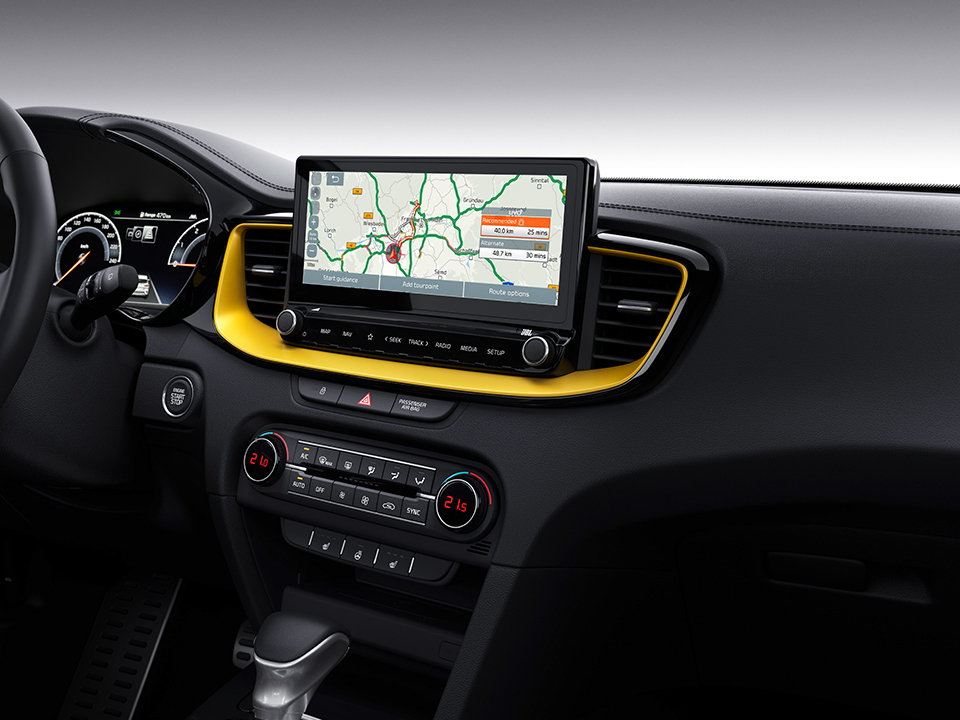 Kia XCeed  10.25" touchscreen navigation