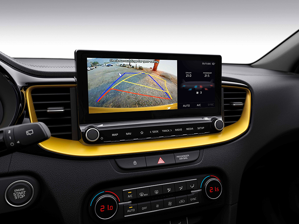 Kia XCeed with rear view monitor