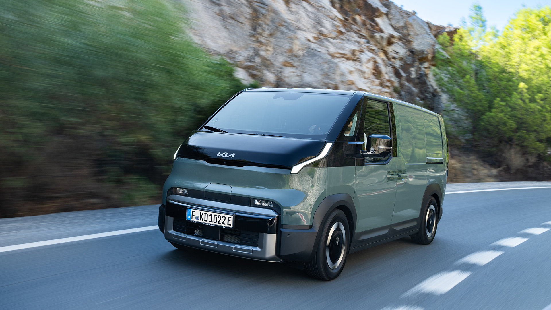 PV5 wins van of the year