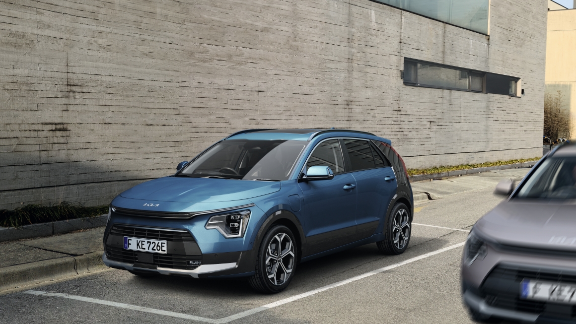 Distinctive Crossover side details