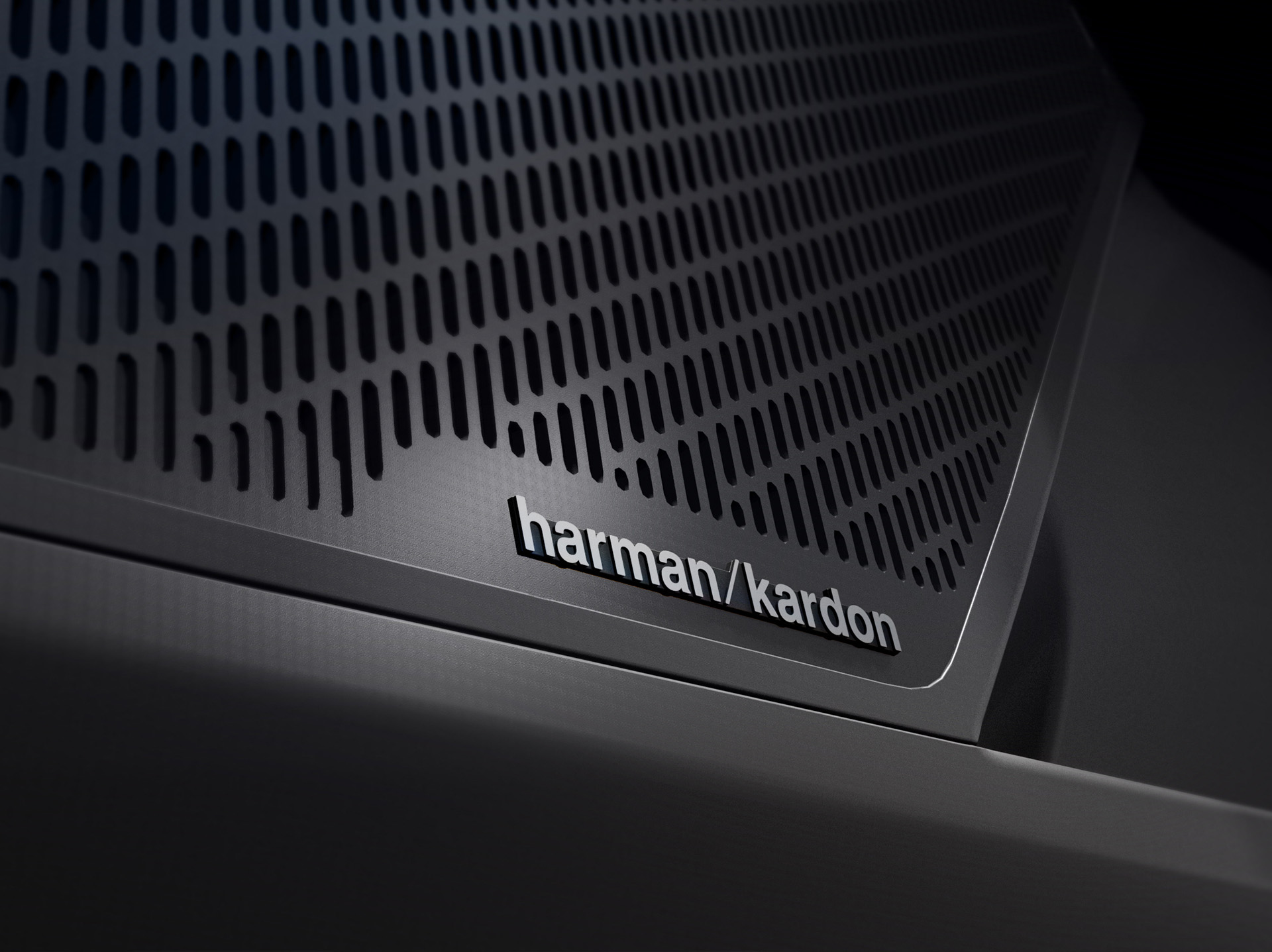 Harman Kardon® premium sound system