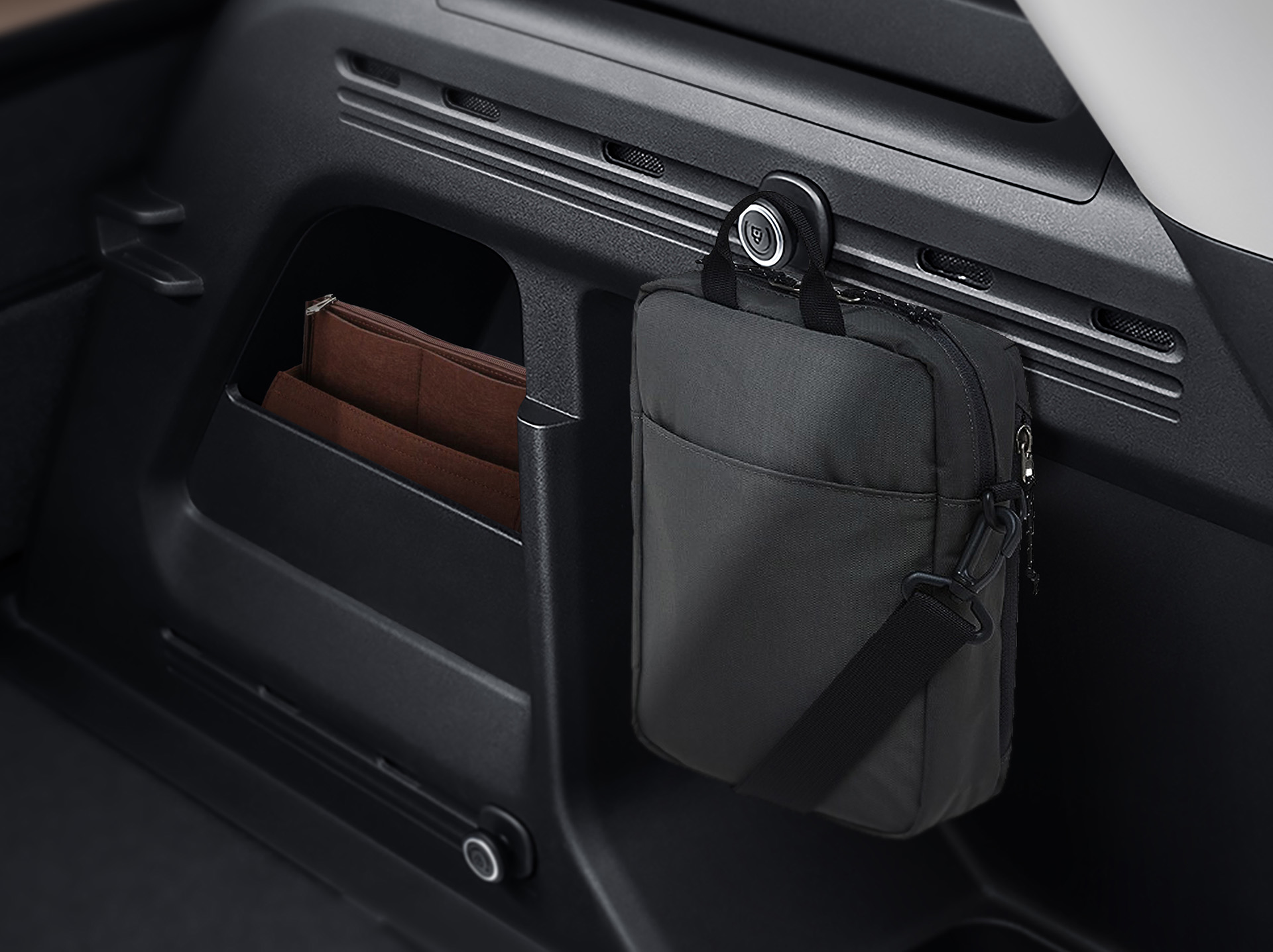 Spacious and versatile boot 