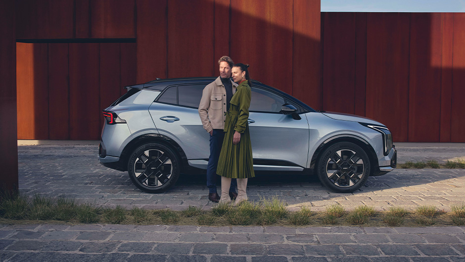 Jodie Kidd and the Kia EV9