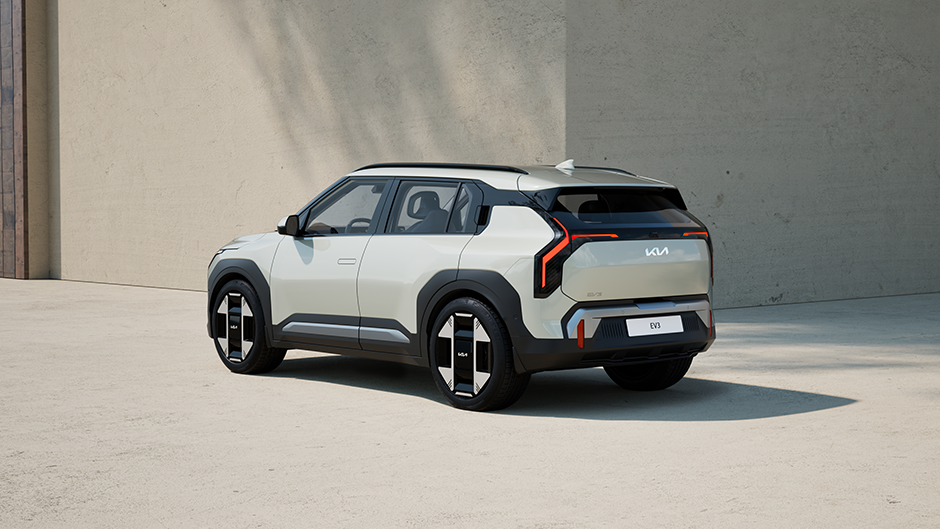 The Kia EV3 in White Pearl