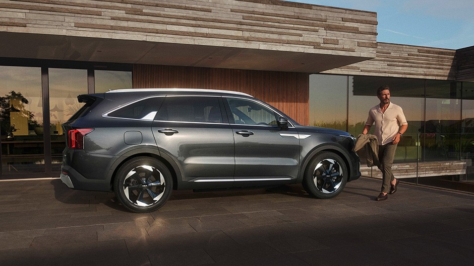 Kia Sorento in Interstellar Grey